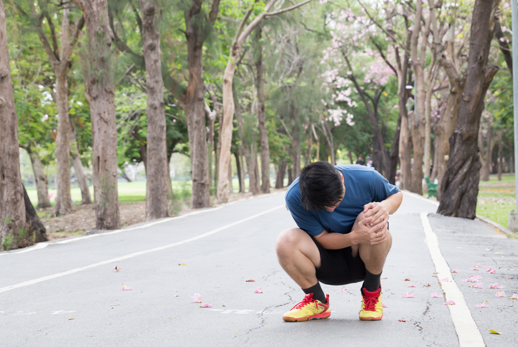 runner with knee pain meniscal tear