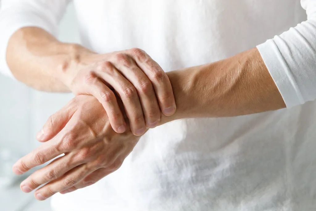 Scapholunate ligament injury (pain in the wrist)