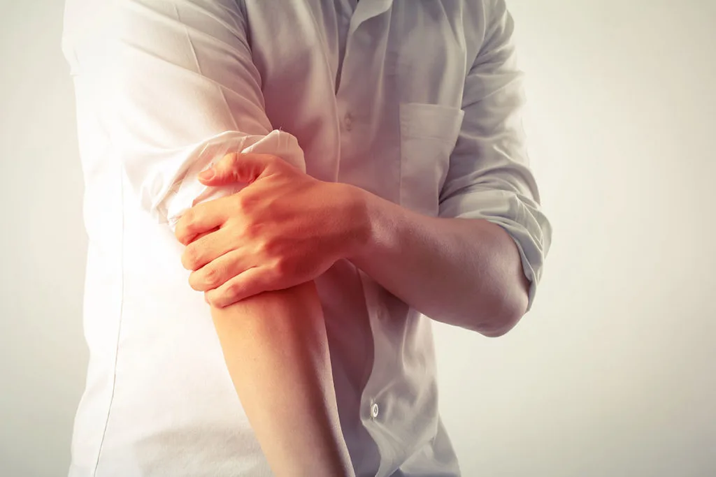Ultrasound guided fenestration for chronic tennis elbow